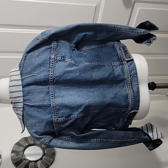 Blue Jean Jacket - Picture 5 of 6